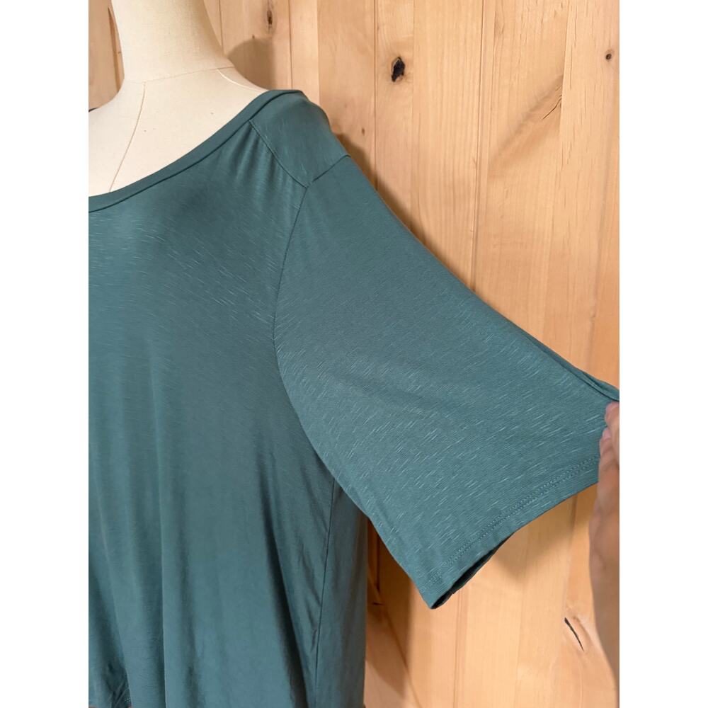 LulaRoe | NWT Green Teal Boyfriend T Shirt | Size Extra Large (18-20) - Picture 5 of 10